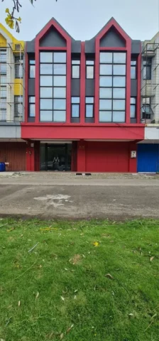 Ruko Dijual di Kelapa Gading, Gading Serpong — LT 200 m², LB 600 m²