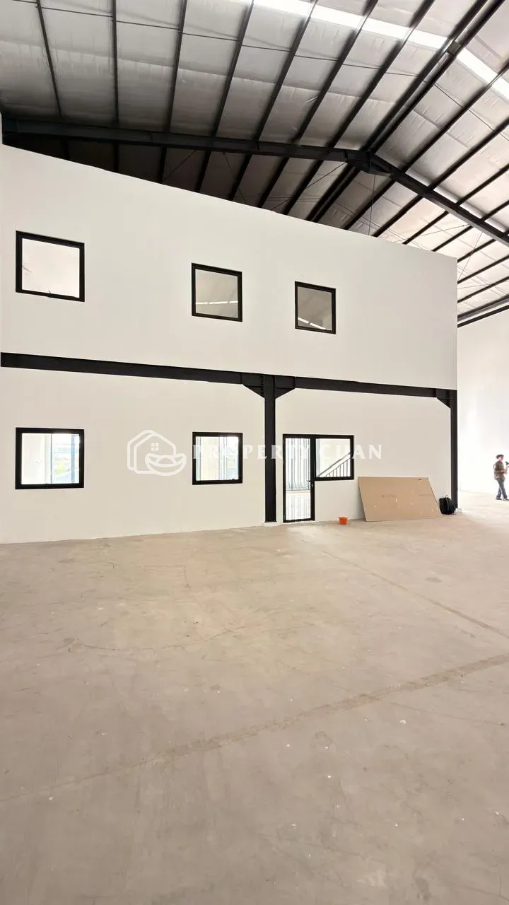 Gudang dijual di Industrial Park, Legok - Interior