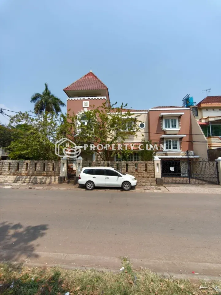 Rumah Dijual di Perumahan Citra 3, Citra Jakarta Barat — 4 KT, LT 320 m² — foto 2