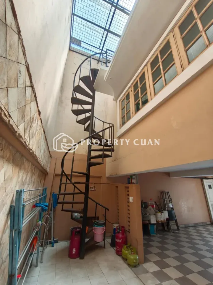 Rumah Dijual di Perumahan Citra 3, Citra Jakarta Barat — 4 KT, LT 320 m² — foto 17