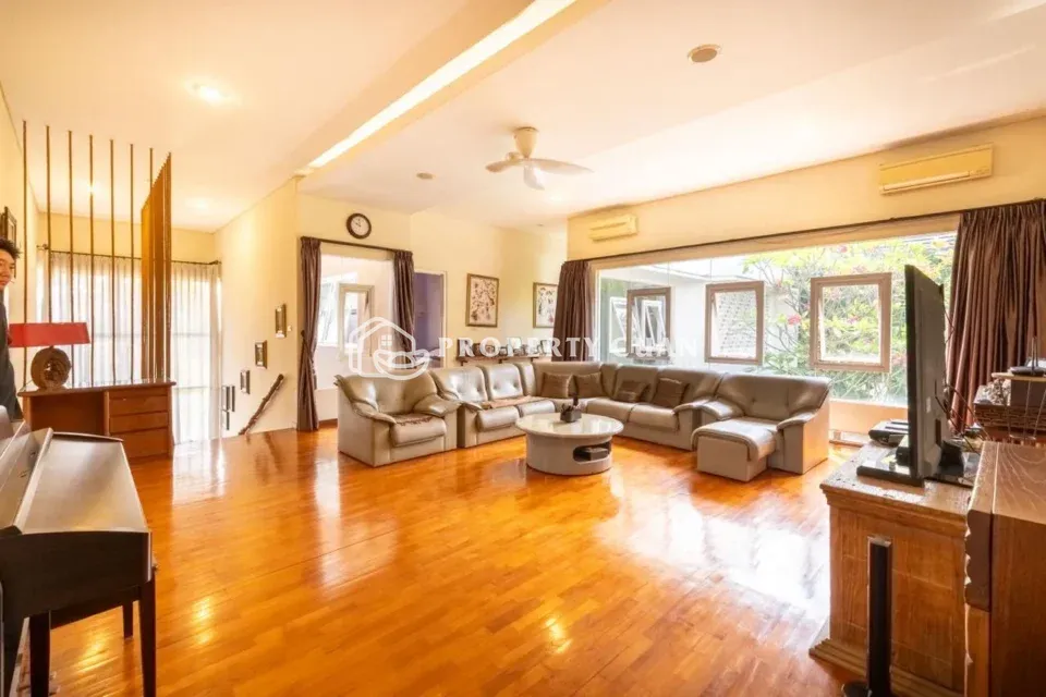 Rumah dijual di Sutera Buana, Alam Sutera - Ruang Tamu