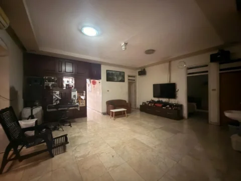 Rumah dijual di Daan Mogot - Ruang Keluarga
