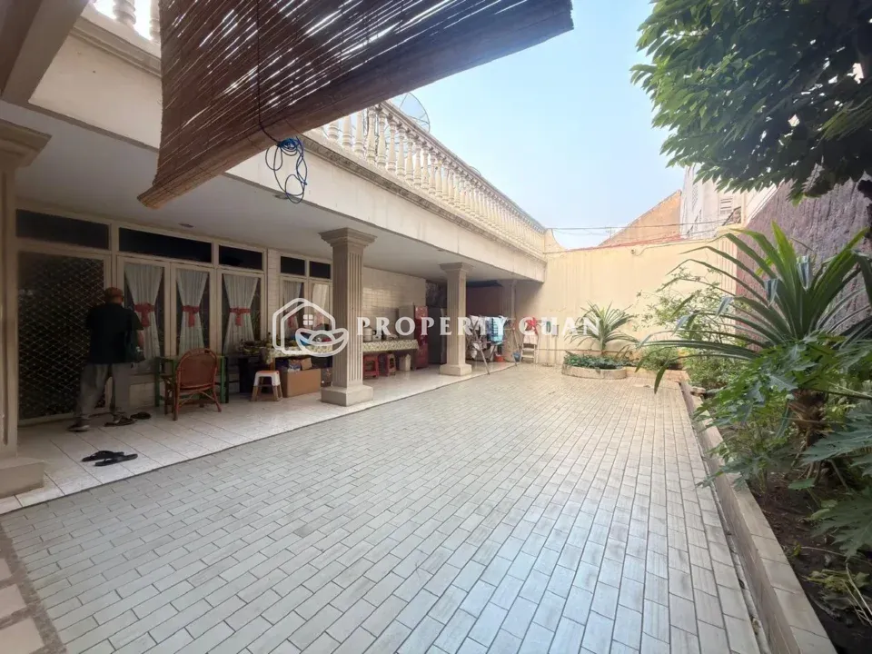 Rumah dijual di Daan Mogot - Taman