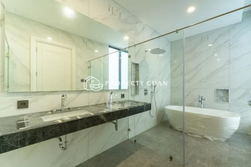 Rumah dijual di The Gramercy, Alam Sutera - Kamar Mandi 2