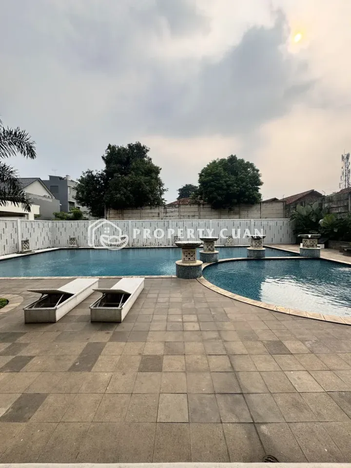 Kavling Residensial dijual di Sutera Victoria, Alam Sutera - Kolam Renang 2