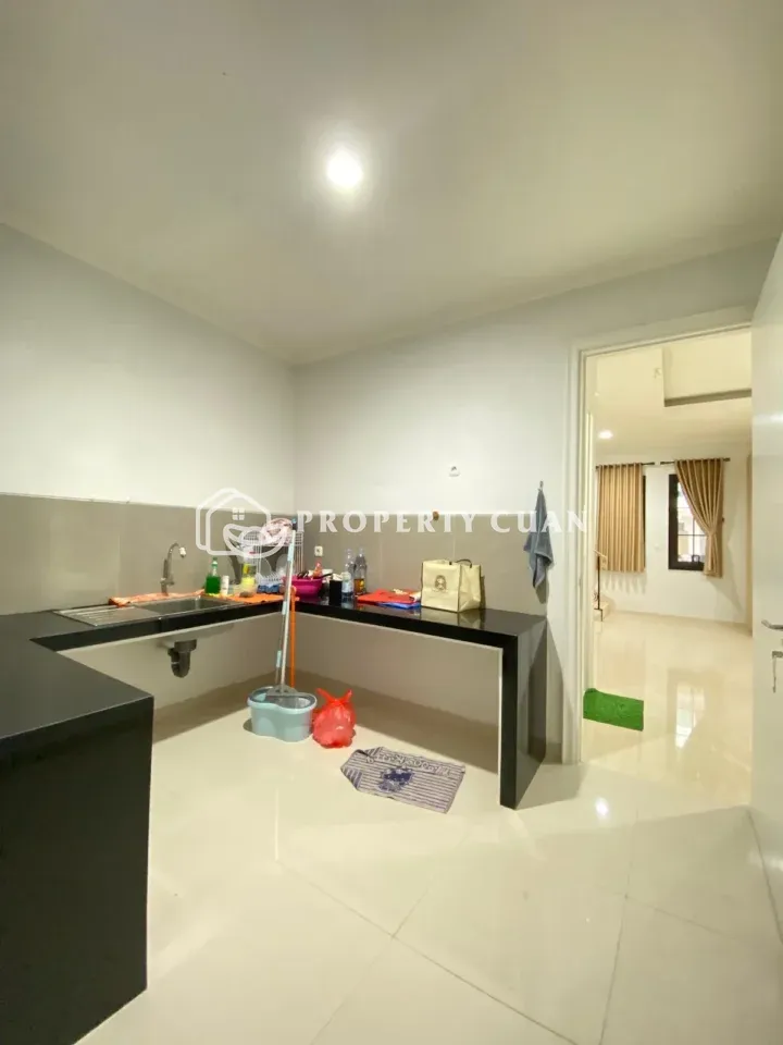 Rumah dijual di Sutera Winona, Alam Sutera - Dapur