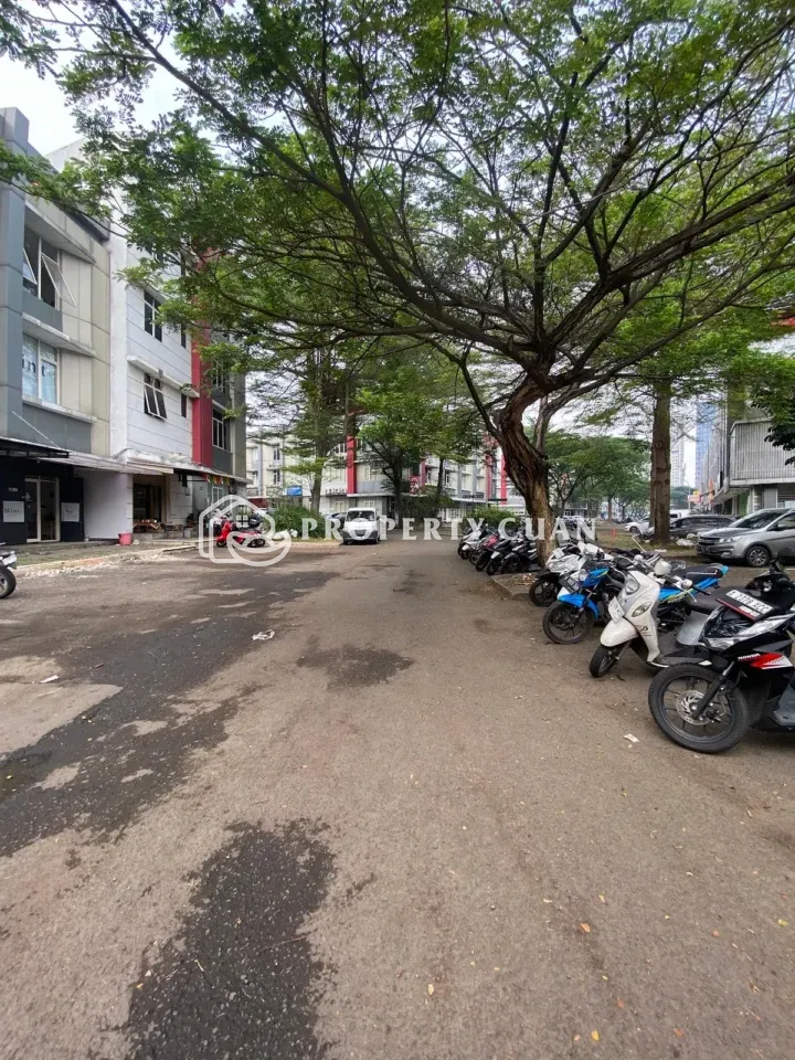 Ruko dijual di Ruko Town Center, Alam Sutera - Jalan Depan