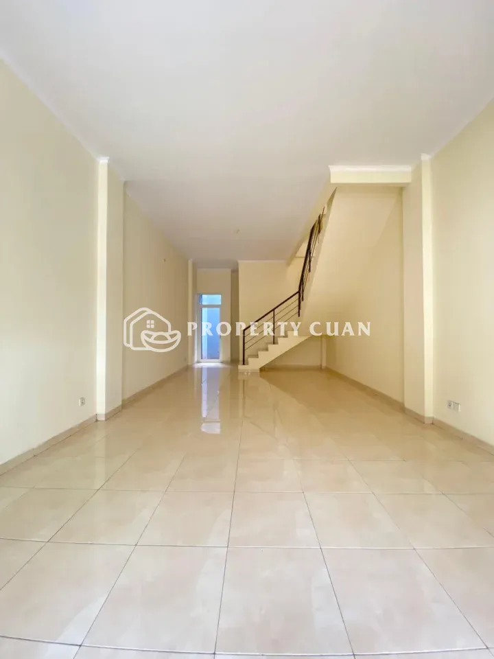 Ruko dijual di Ruko Town Center, Alam Sutera - Ruang Tamu