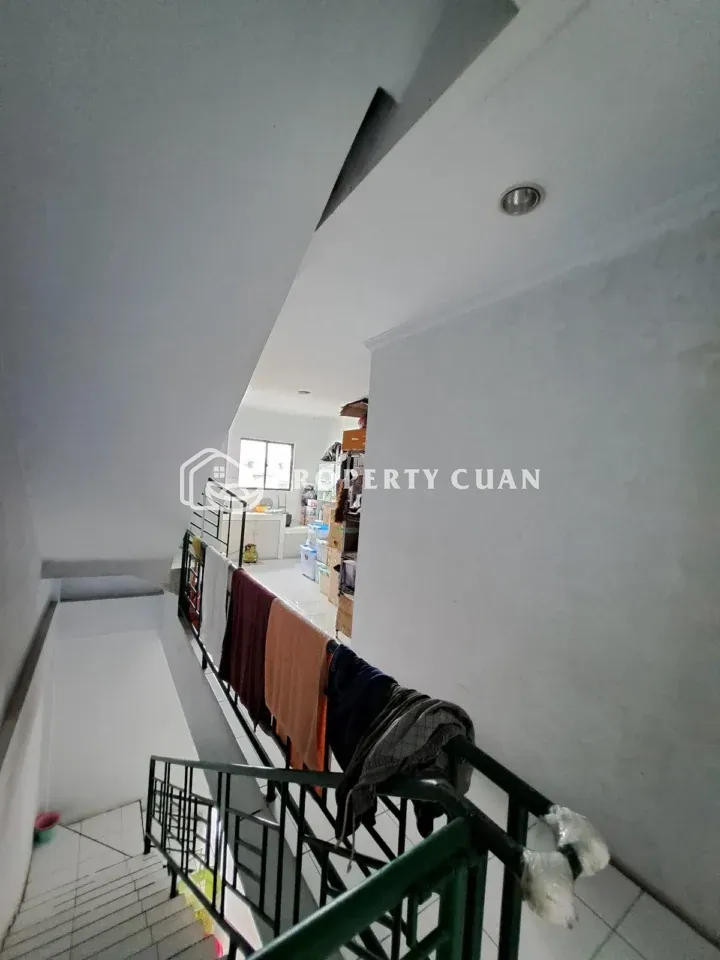 Ruko dijual di Jl. Pluit Raya, Muara Karang - Tangga 2