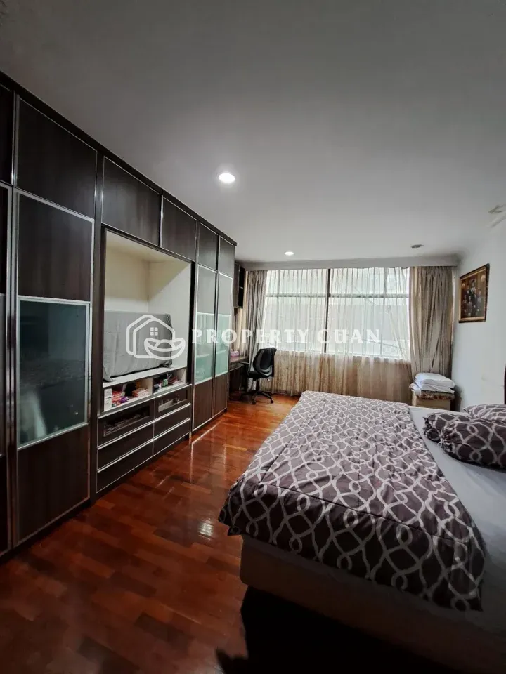 Ruko dijual di Jl. Pluit Raya, Muara Karang - Kamar Tidur