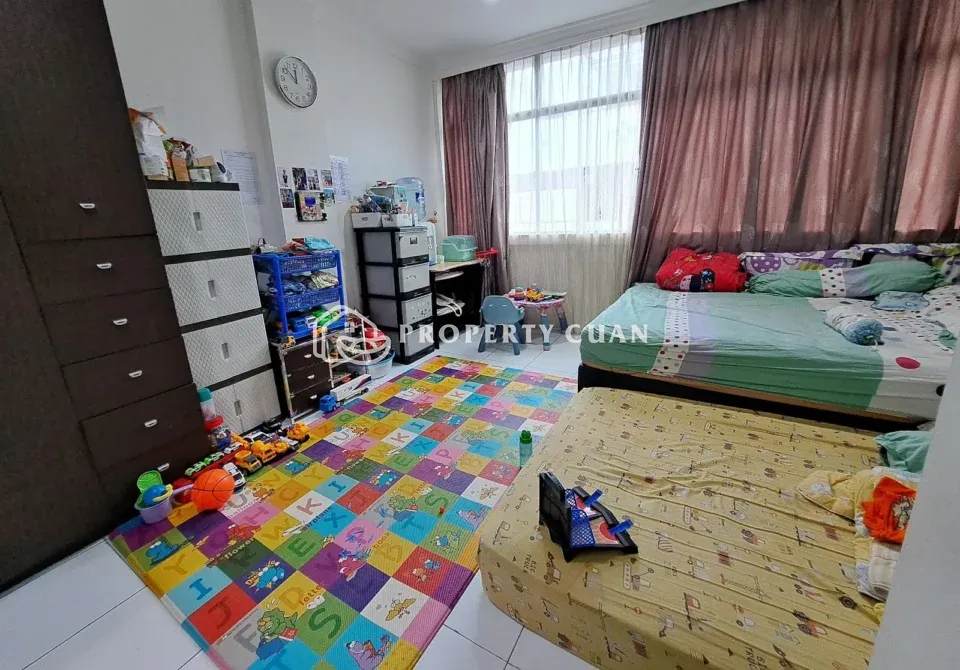 Ruko dijual di Jl. Pluit Raya, Muara Karang - Kamar Tidur 3