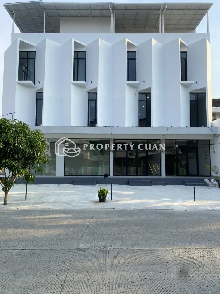 Ruko dijual di Jl. Pluit Karang Manis, Muara Karang - Tampak Depan