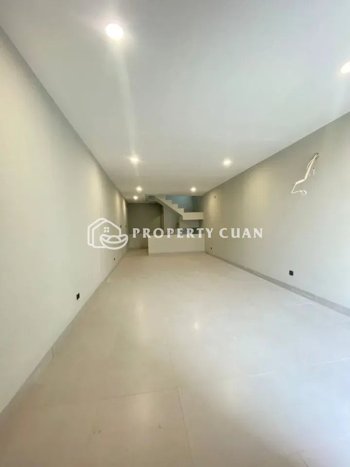 Ruko dijual di Jl. Pluit Karang Manis, Muara Karang - Ruang Tamu 2