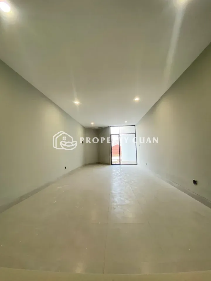 Ruko dijual di Jl. Pluit Karang Manis, Muara Karang - Ruang Keluarga 3