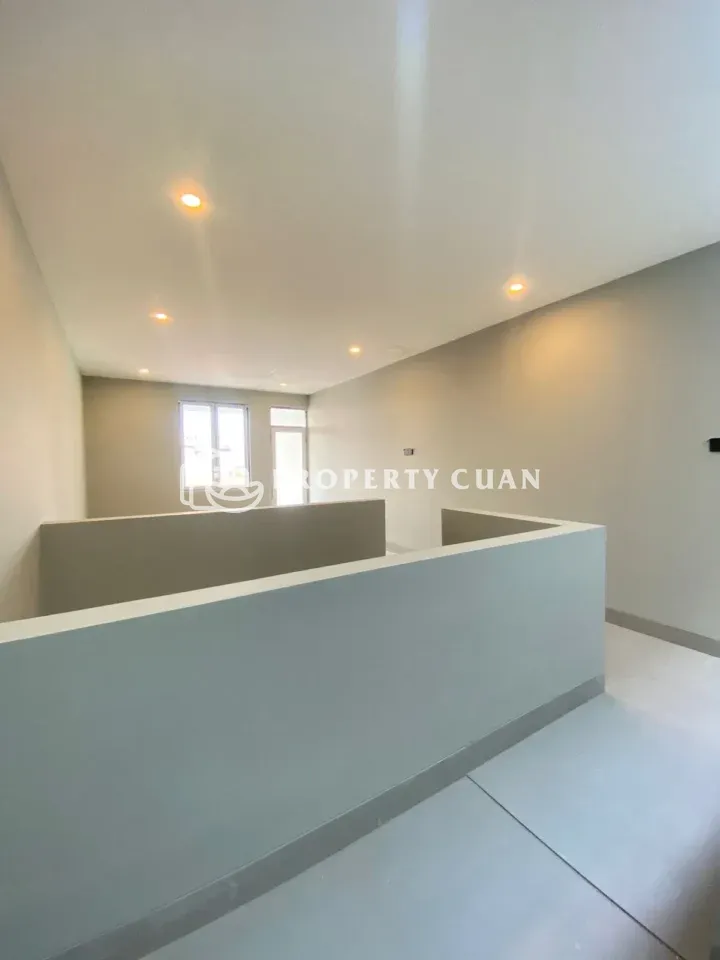 Ruko dijual di Jl. Pluit Karang Manis, Muara Karang - Ruang Keluarga 6
