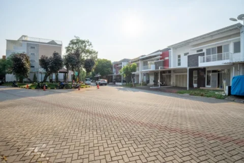 Rumah dijual di Cluster Atlantic City, Cengkareng - Jalan Depan