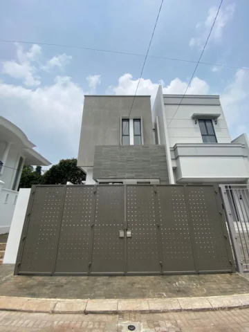 Rumah dijual di Citra Garden 2, Citra Jakarta Barat - Tampak Depan 2