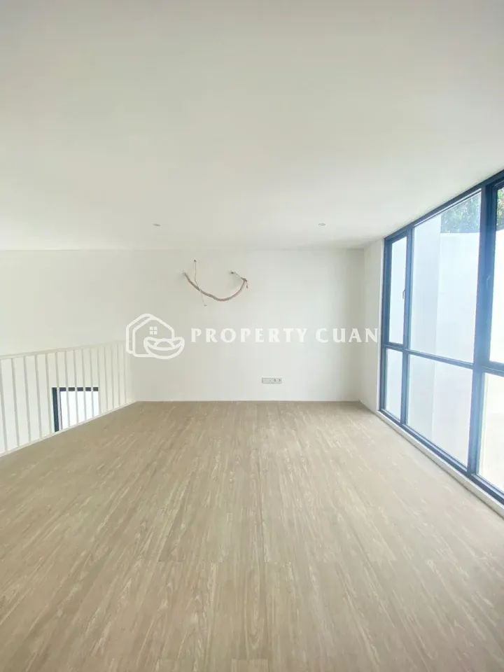 Rumah dijual di Citra Garden 2, Citra Jakarta Barat - Ruang Keluarga 4