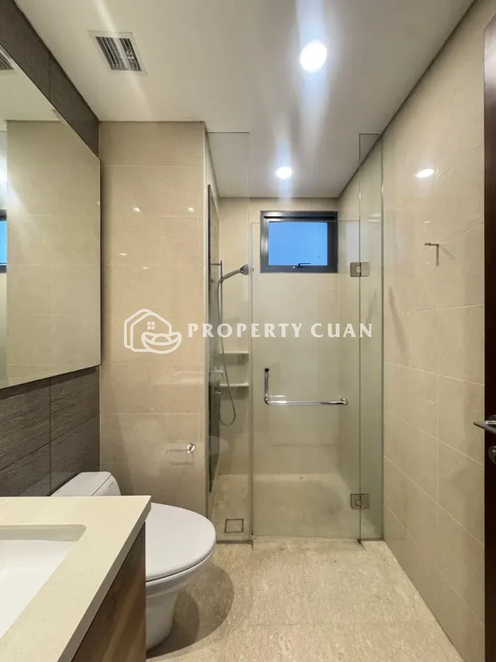Apartemen dijual di NavaPark Marigold, BSD - Kamar Mandi 2