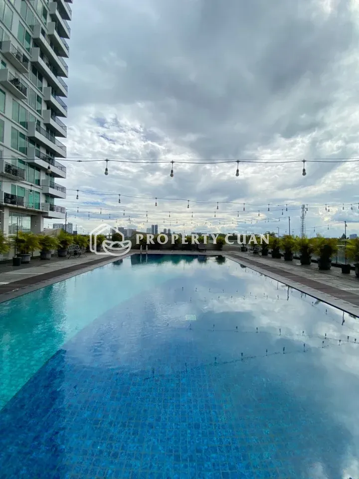 Apartemen dijual di TreePark, BSD - Kolam Renang