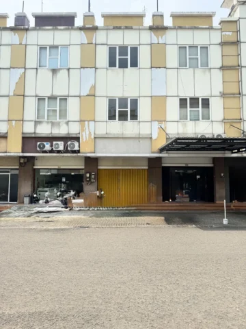 Ruko Dijual di Golden Boulevard, BSD — LT 64 m², LB 180 m²