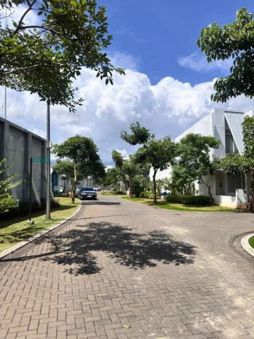 Rumah dijual di Inspirahaus, BSD - Jalan Depan 2