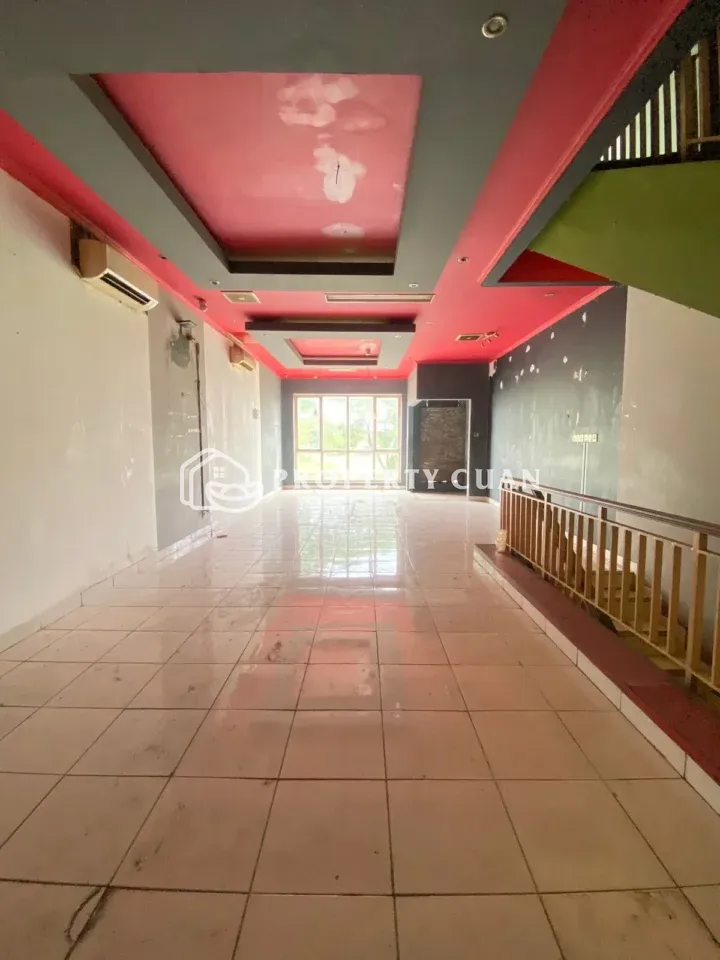 Ruko dijual di Ruko Darwin, Gading Serpong - Ruang Keluarga 2