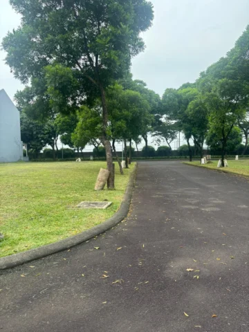 Kavling Residensial dijual di Padi, Suvarna Sutera - Lingkungan