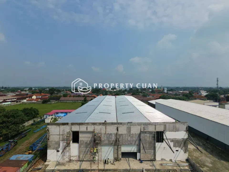 Gudang disewakan di Jl. Maloko, Babakan - Tampak Depan 2