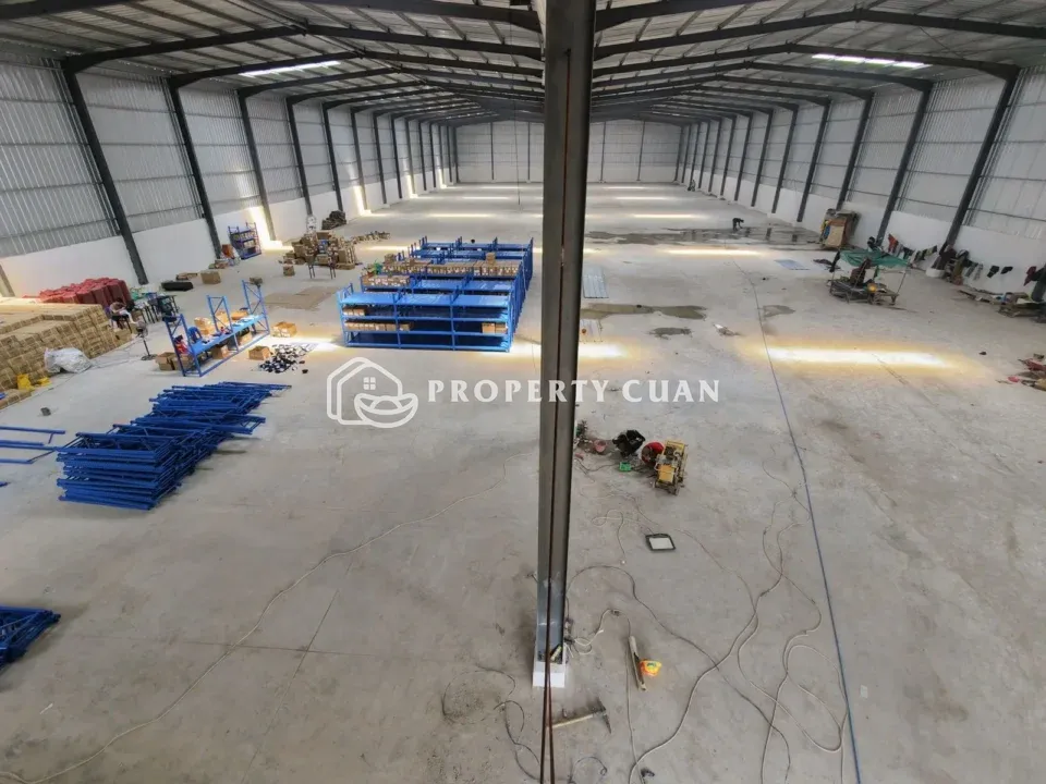Gudang disewakan di Jl. Maloko, Babakan - Interior 2