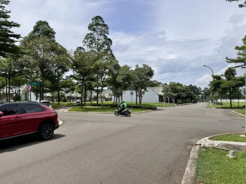 Kavling Residensial dijual di Daru, Suvarna Sutera - Jalan Depan 2
