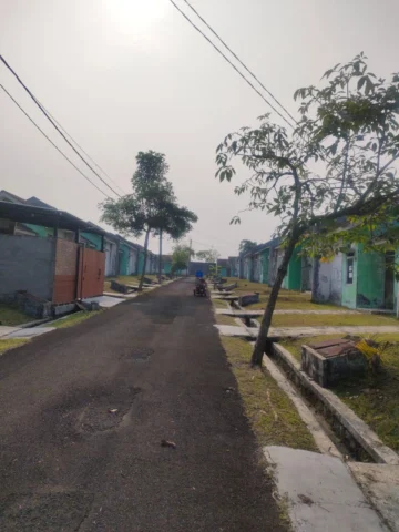 Rumah dijual di Spring Field, Citra Maja - Jalan Depan