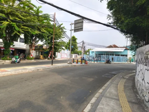 Kavling Komersial disewakan di Tanah, Jl. Wahid Hasyim, Menteng - Jalan Depan