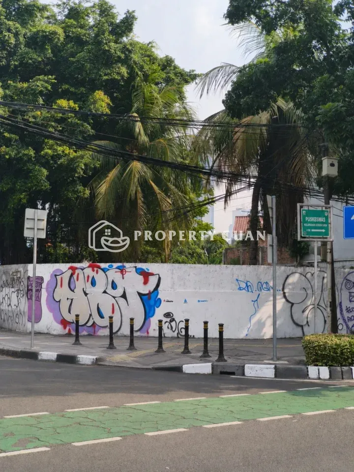 Kavling Komersial disewakan di Tanah, Jl. Wahid Hasyim, Menteng - Lingkungan