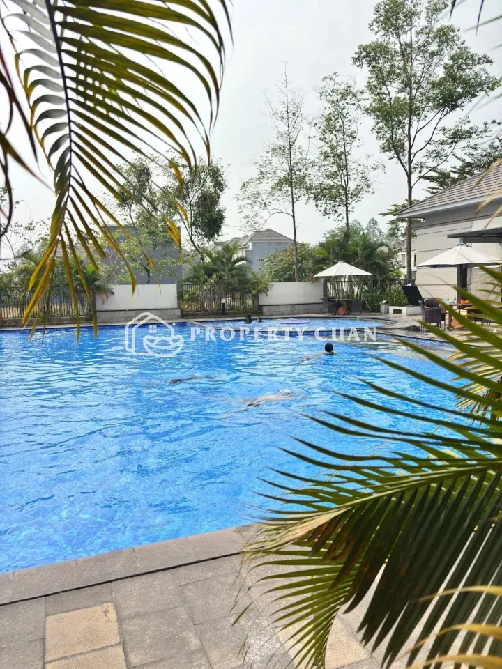 Rumah dijual di Elysia, Suvarna Sutera - Kolam Renang