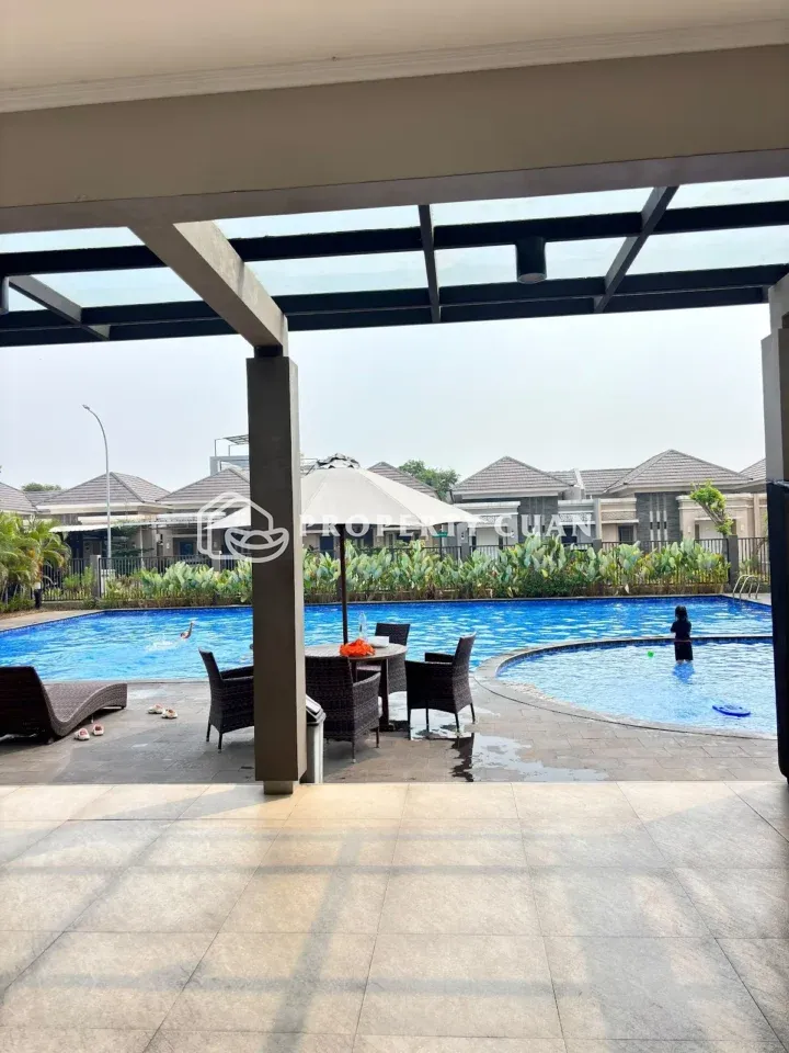 Rumah dijual di Elysia, Suvarna Sutera - Kolam Renang 2