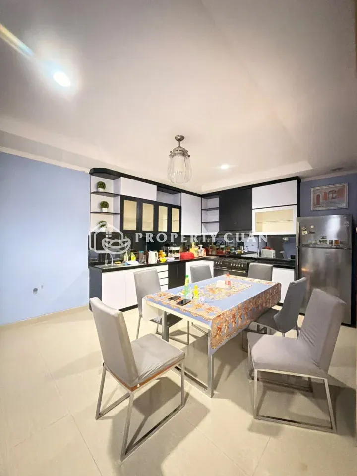 Rumah dijual di Acacia, BSD - Dapur