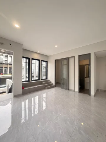 Rumah dijual di Aether, BSD - Ruang Keluarga 2