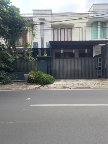 Rumah Dijual di Bintaro Jaya, Bintaro — 4 KT, LT 203 m²