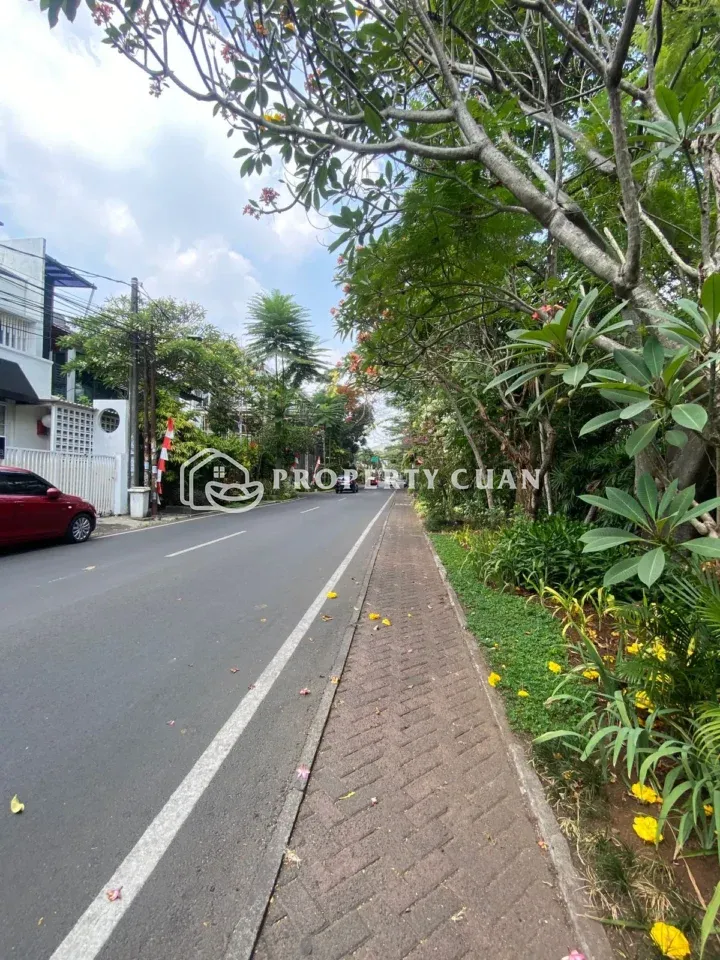 Rumah dijual di Bintaro Jaya, Ciputat - Lingkungan