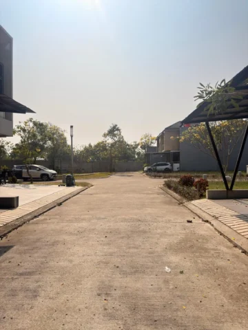 Rumah dijual di Agate, Legok - Jalan Depan