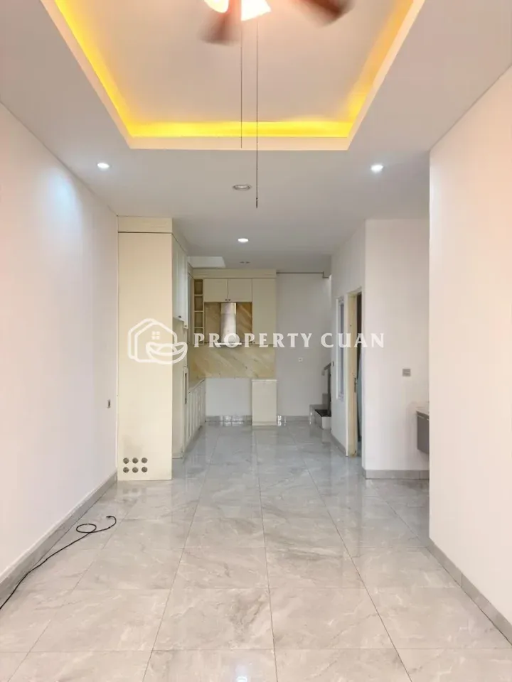 Rumah dijual di Jl. Pluit Karang Jelita, Muara Karang - Dapur