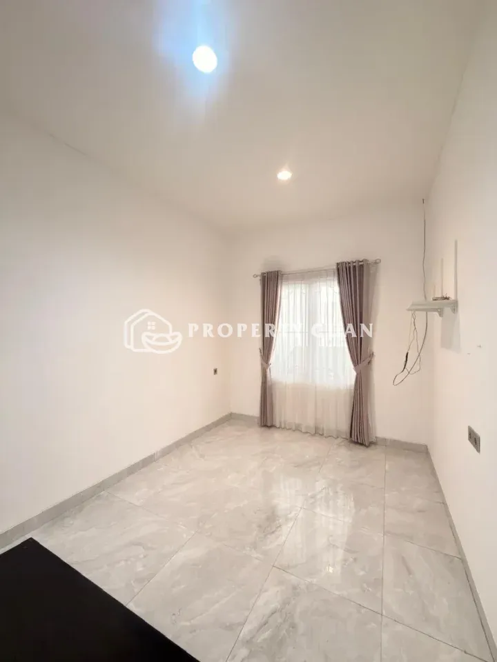Rumah dijual di Jl. Pluit Karang Jelita, Muara Karang - Kamar Tidur