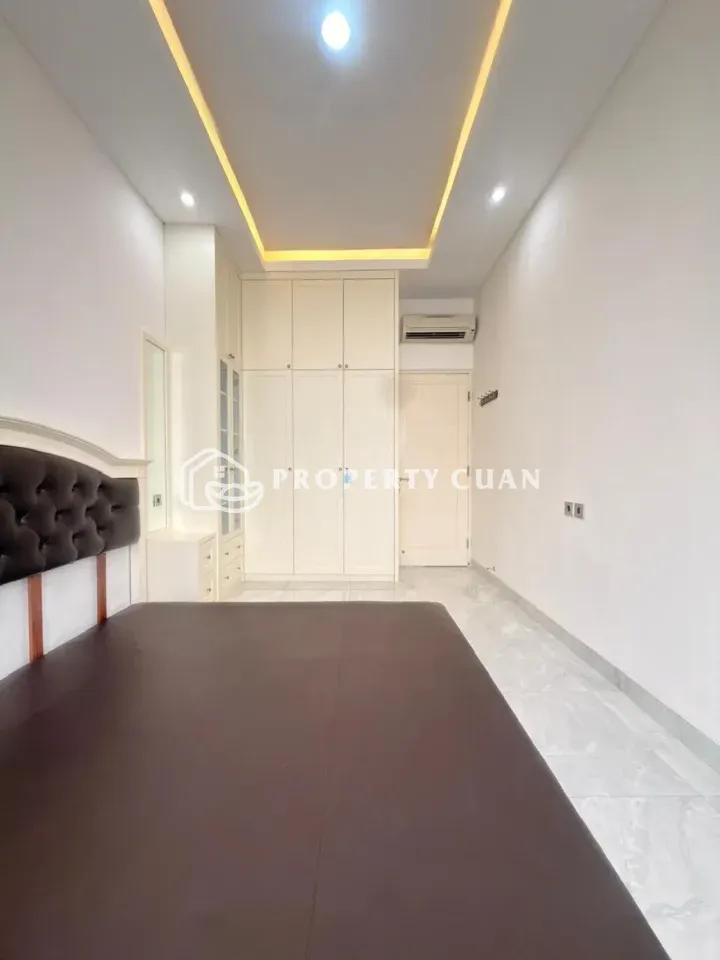 Rumah dijual di Jl. Pluit Karang Jelita, Muara Karang - Kamar Tidur 3
