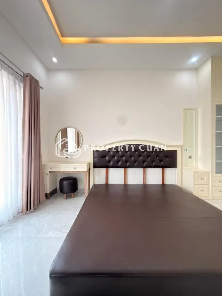 Rumah dijual di Jl. Pluit Karang Jelita, Muara Karang - Kamar Tidur 4