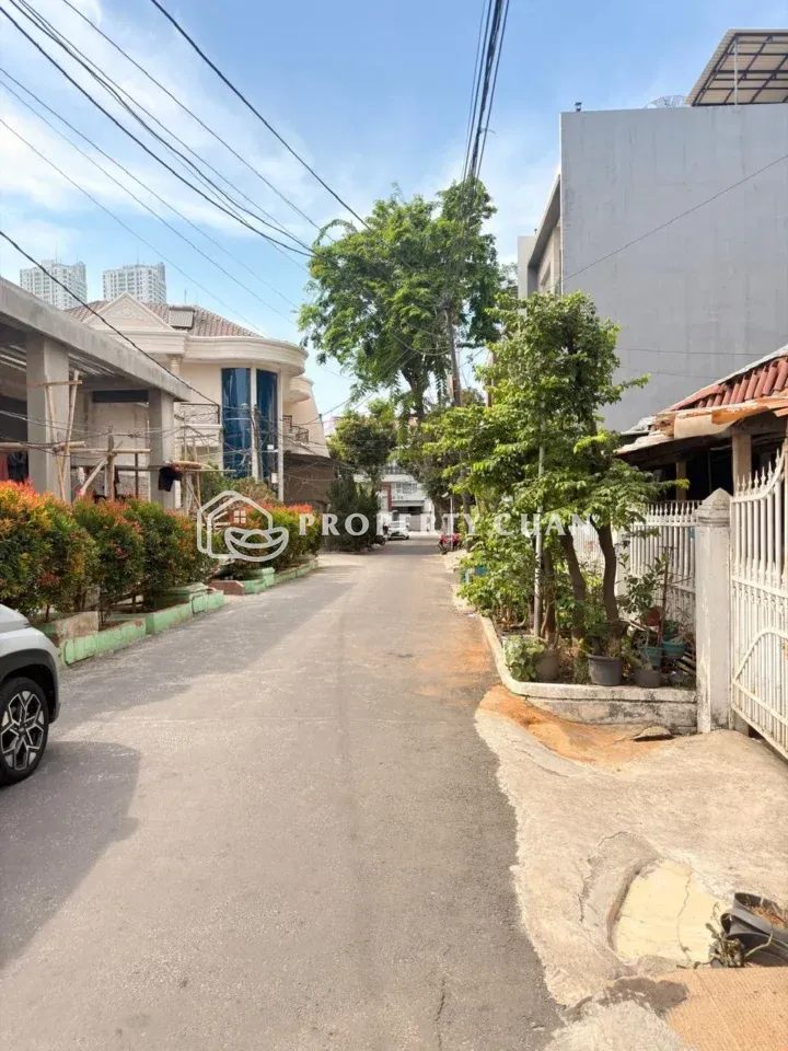 Rumah dijual di Jl. Pluit Karang Jelita, Muara Karang - Lingkungan