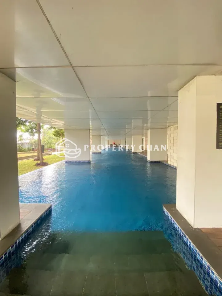 Apartemen dijual di Puri Mansion, Kembangan - Kolam Renang 2