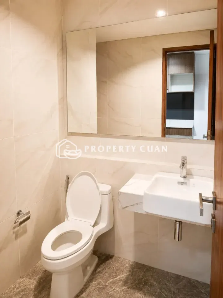 Apartemen dijual di The Smith, Alam Sutera - Kamar Mandi 2