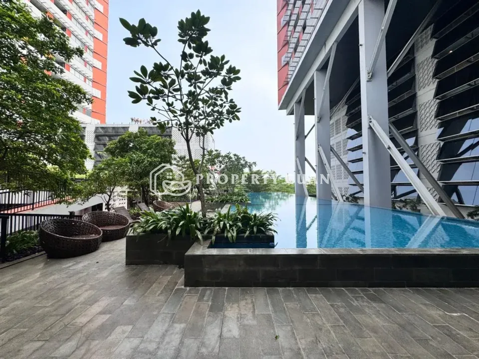 Apartemen dijual di Paddington Heights, Alam Sutera - Kolam Renang 2