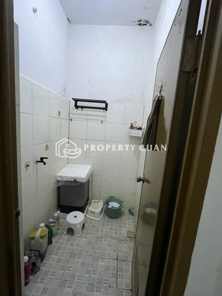 Rumah dijual di Puri Gardena, Puri - Kamar Mandi